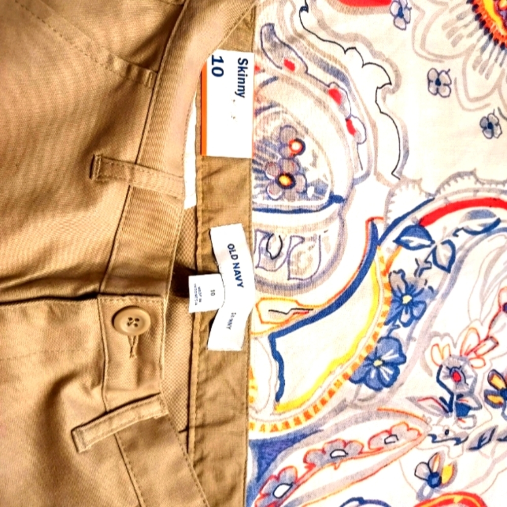 Old Navy khakis size 10